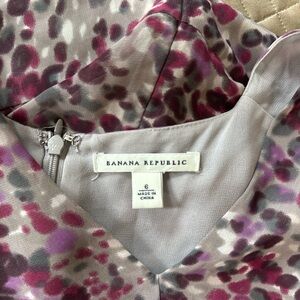Banana Republic Corpcore Dressy Purple & Gray Print Dress w/Cap Sleeves SZ 6